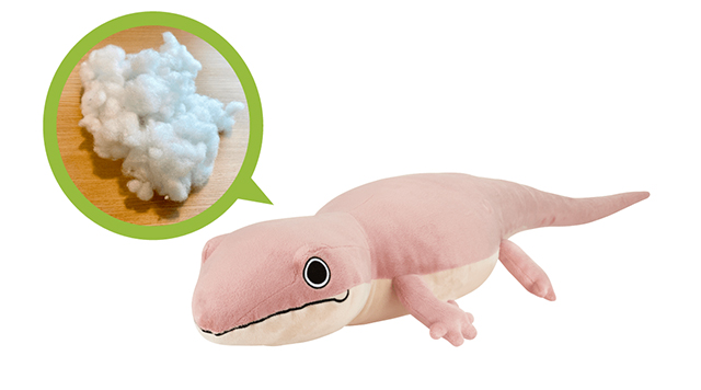 写真：ペットボトルを主材料とするりサイクル綿を使用したぬいぐるみ商品